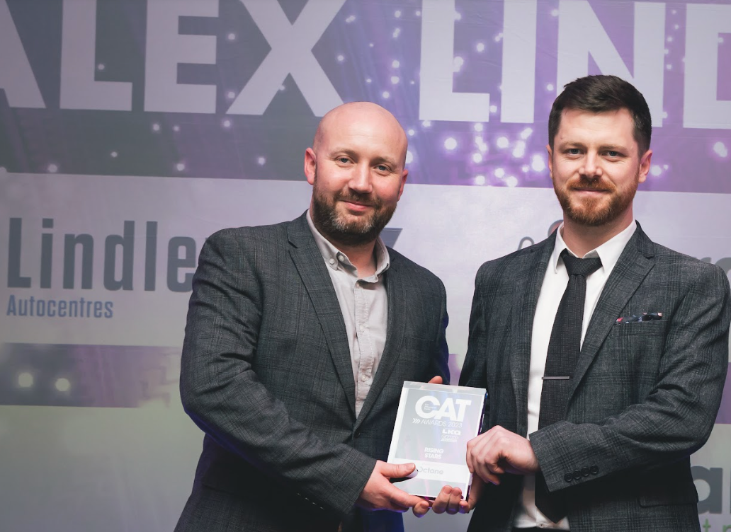 Alex Lindley (R) receives the Award from Jonathan Franc (L) of Octane Recruitment